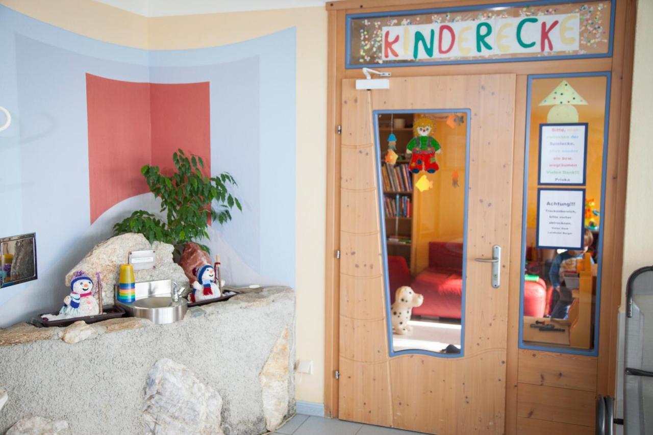 Familienhotel Berger Sankt Jakob im Walde Exterior foto